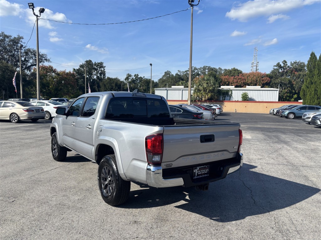 2020 Toyota Tacoma Image 3