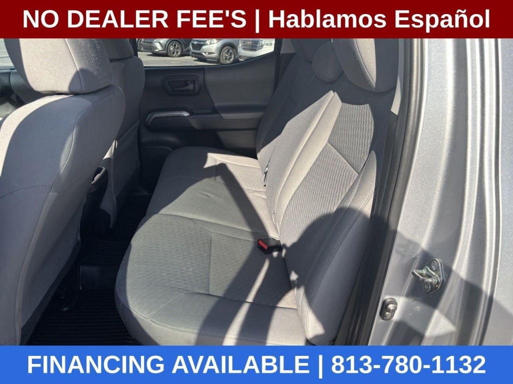 2020 Toyota Tacoma Image 17