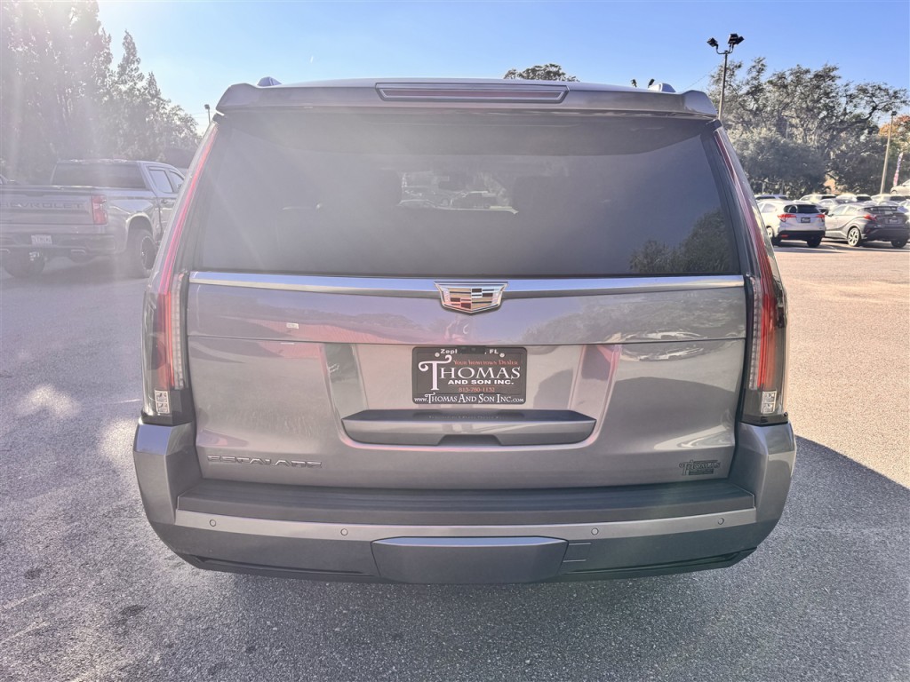 2018 Cadillac Escalade Image 4