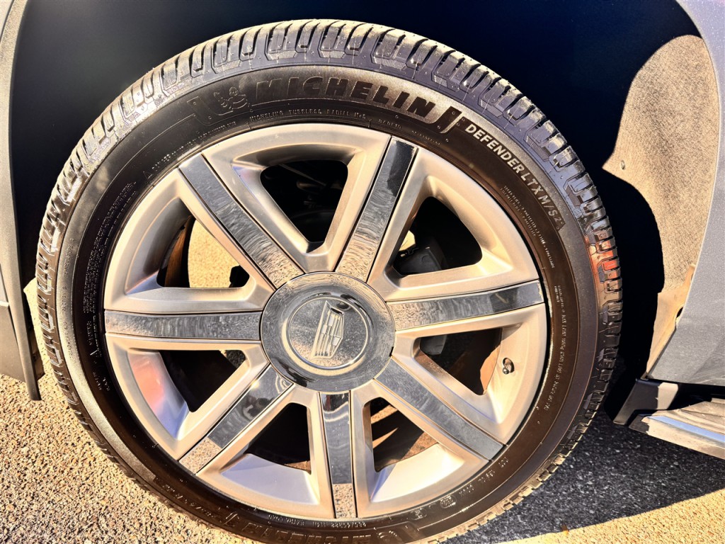 2018 Cadillac Escalade Image 9