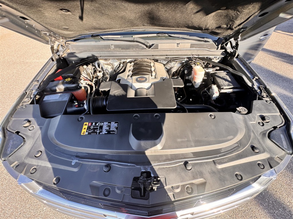 2018 Cadillac Escalade Image 10