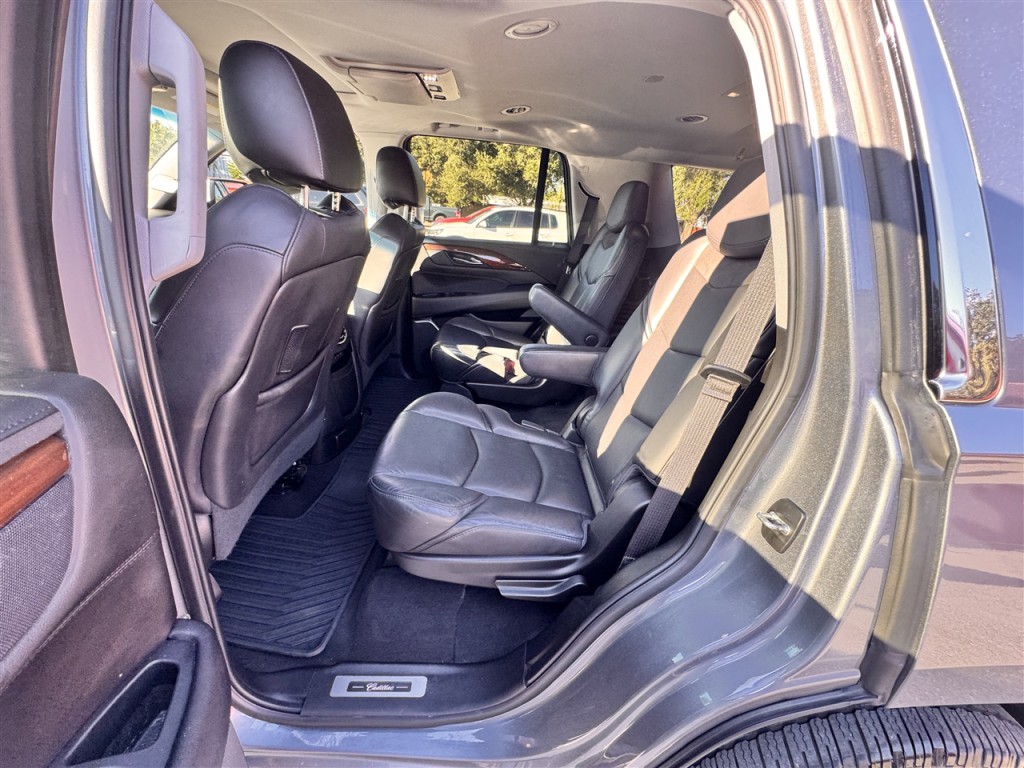 2018 Cadillac Escalade Image 20