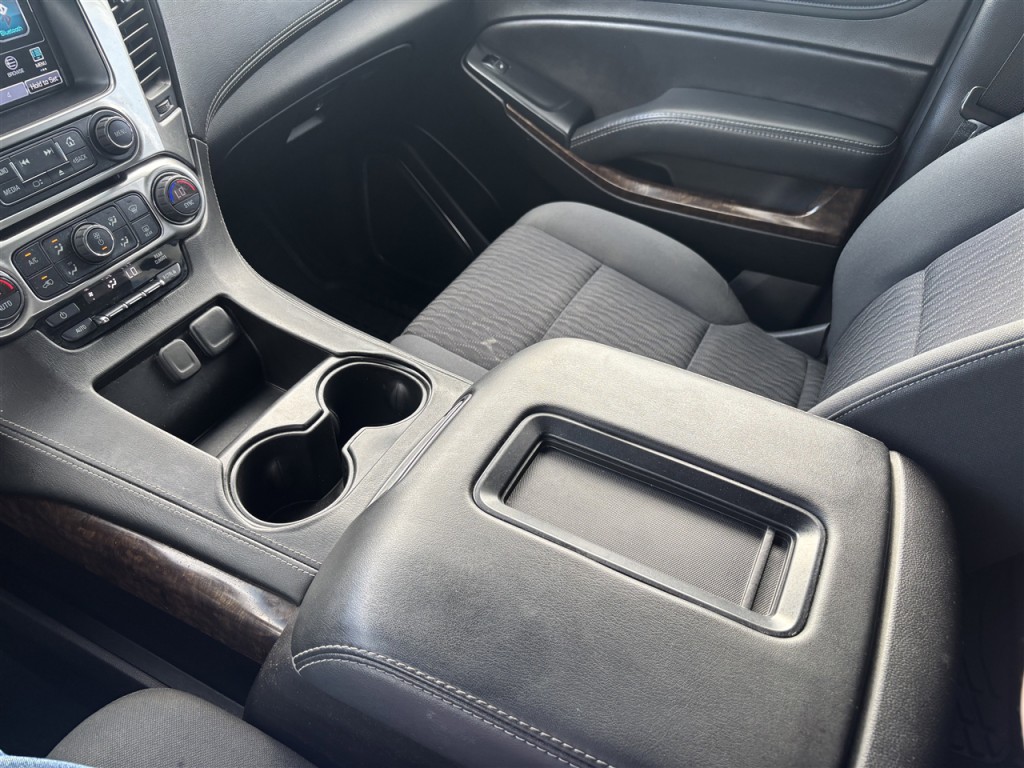 2019 Chevrolet Suburban Image 18