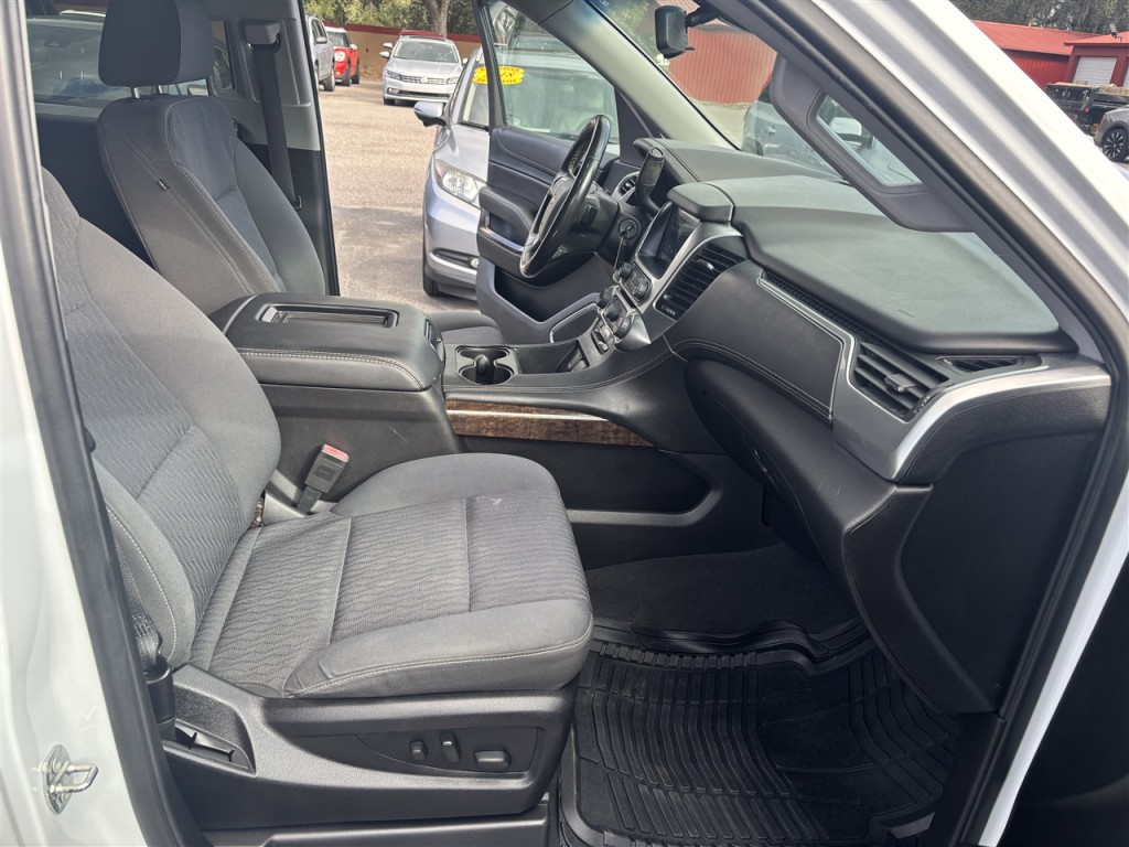 2019 Chevrolet Suburban Image 24