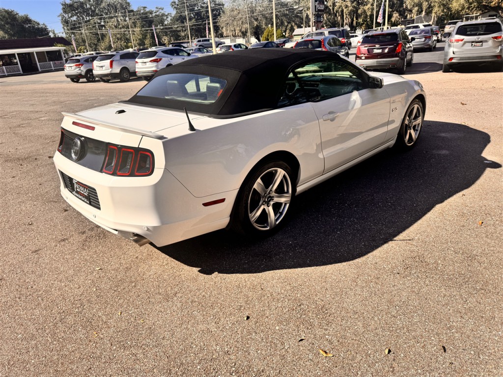 2013 Ford Mustang Image 5