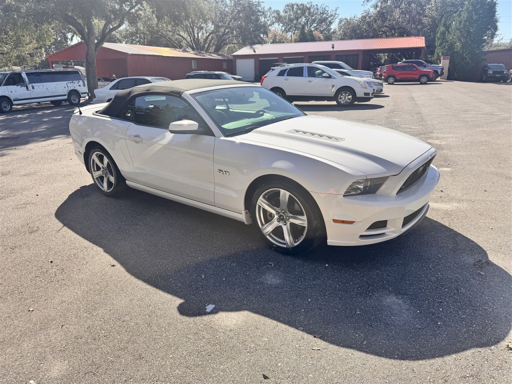 2013 Ford Mustang Image 7