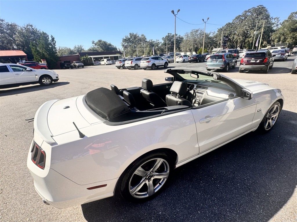 2013 Ford Mustang Image 27