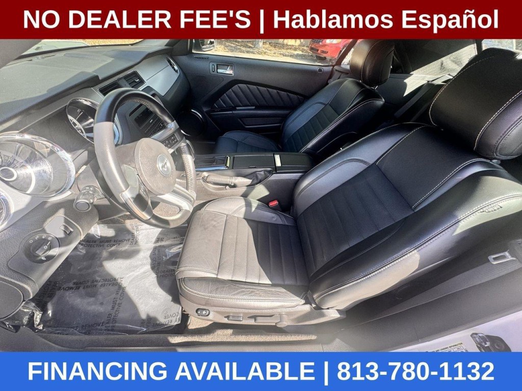 2013 Ford Mustang Image 18