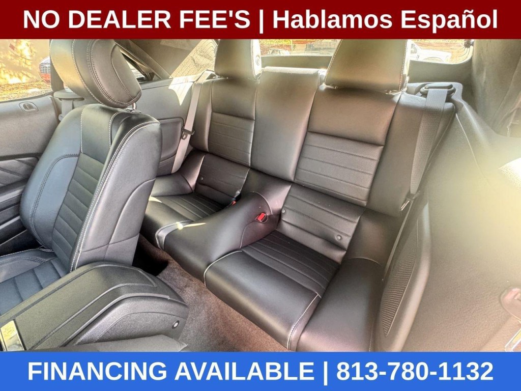 2013 Ford Mustang Image 19