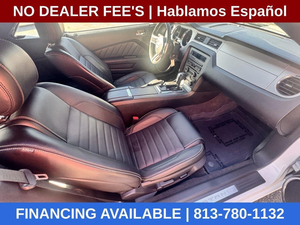 2013 Ford Mustang Image 21