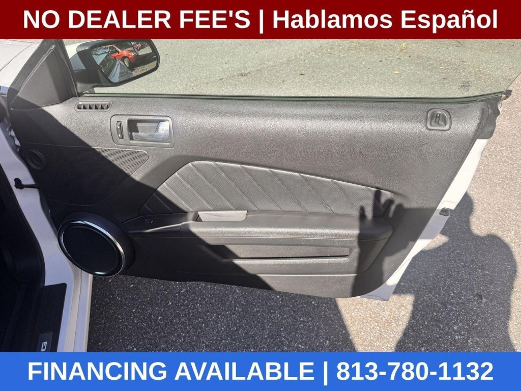 2013 Ford Mustang Image 22