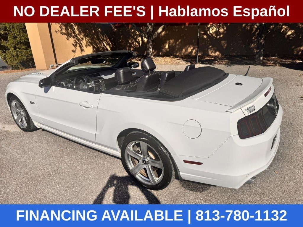 2013 Ford Mustang Image 24