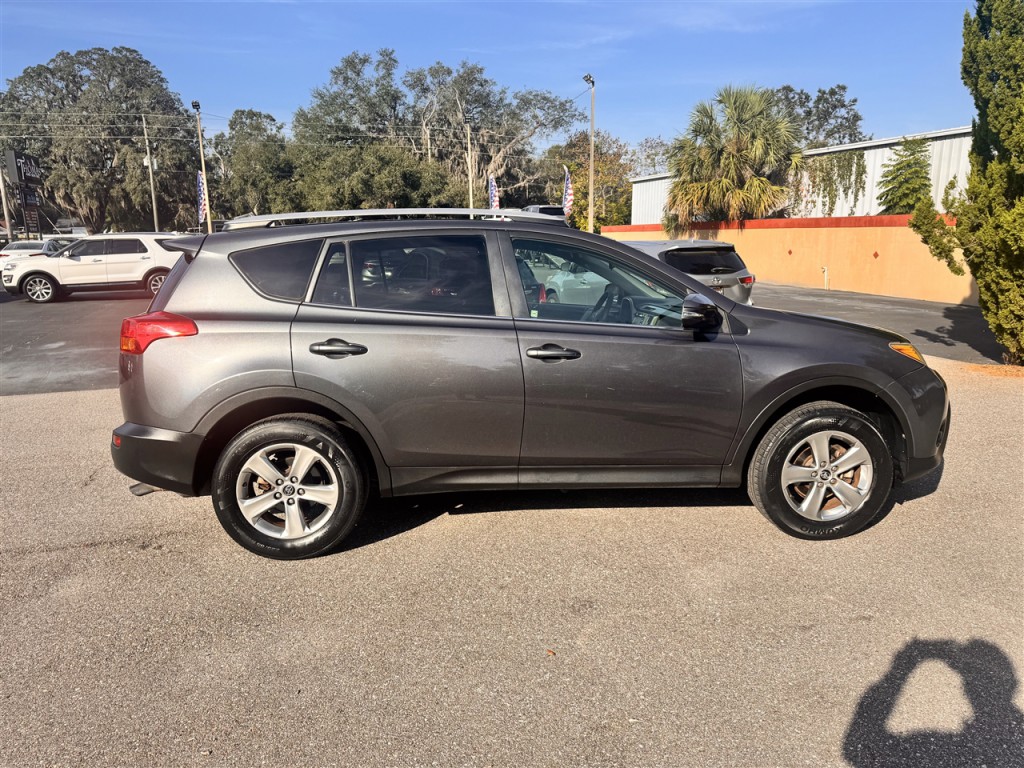 2015 Toyota Rav4 Image 6