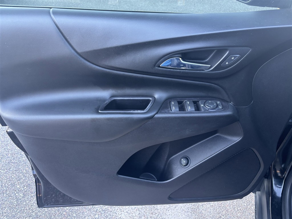 2018 Chevrolet Equinox Image 11