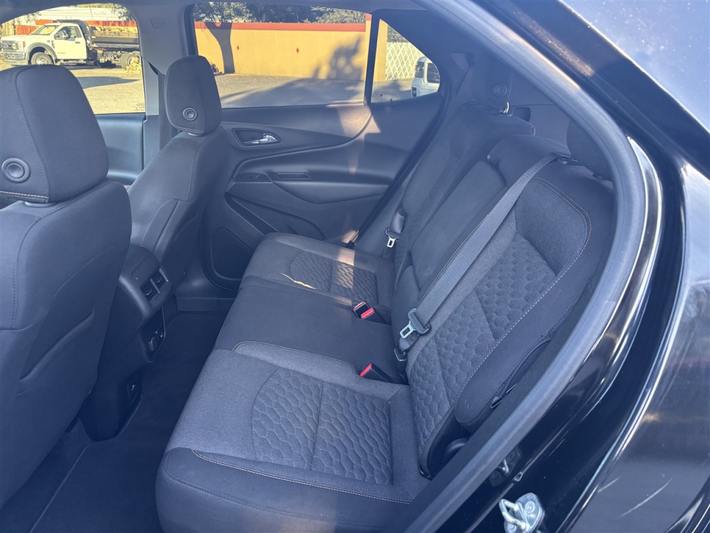 2018 Chevrolet Equinox Image 17