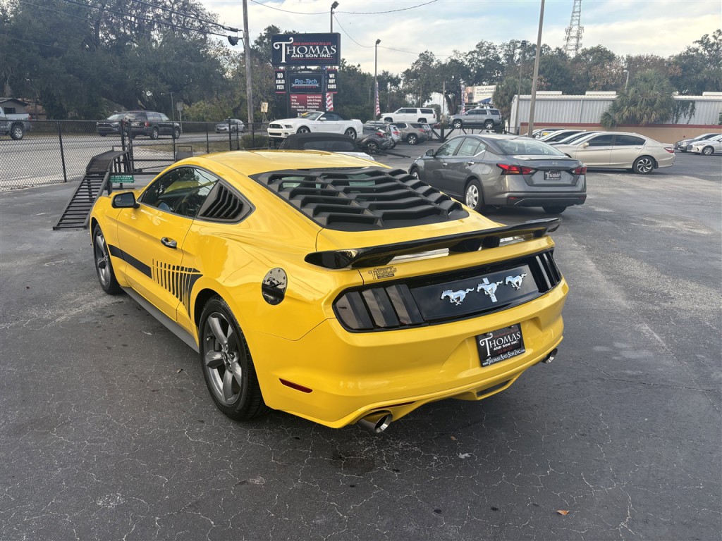 2015 Ford Mustang Image 3