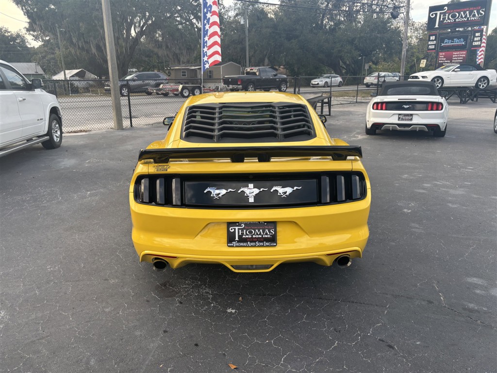 2015 Ford Mustang Image 4