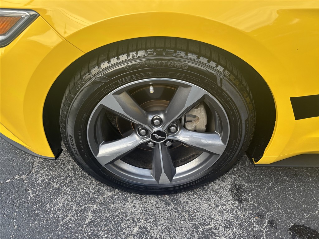 2015 Ford Mustang Image 10