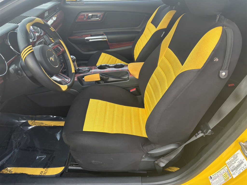 2015 Ford Mustang Image 12