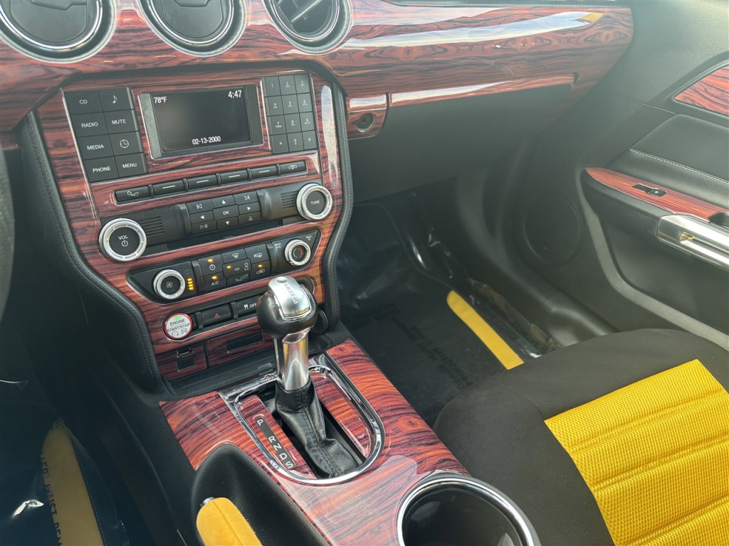 2015 Ford Mustang Image 15