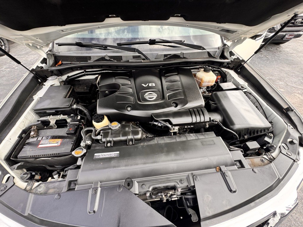 2018 Nissan Armada Image 10