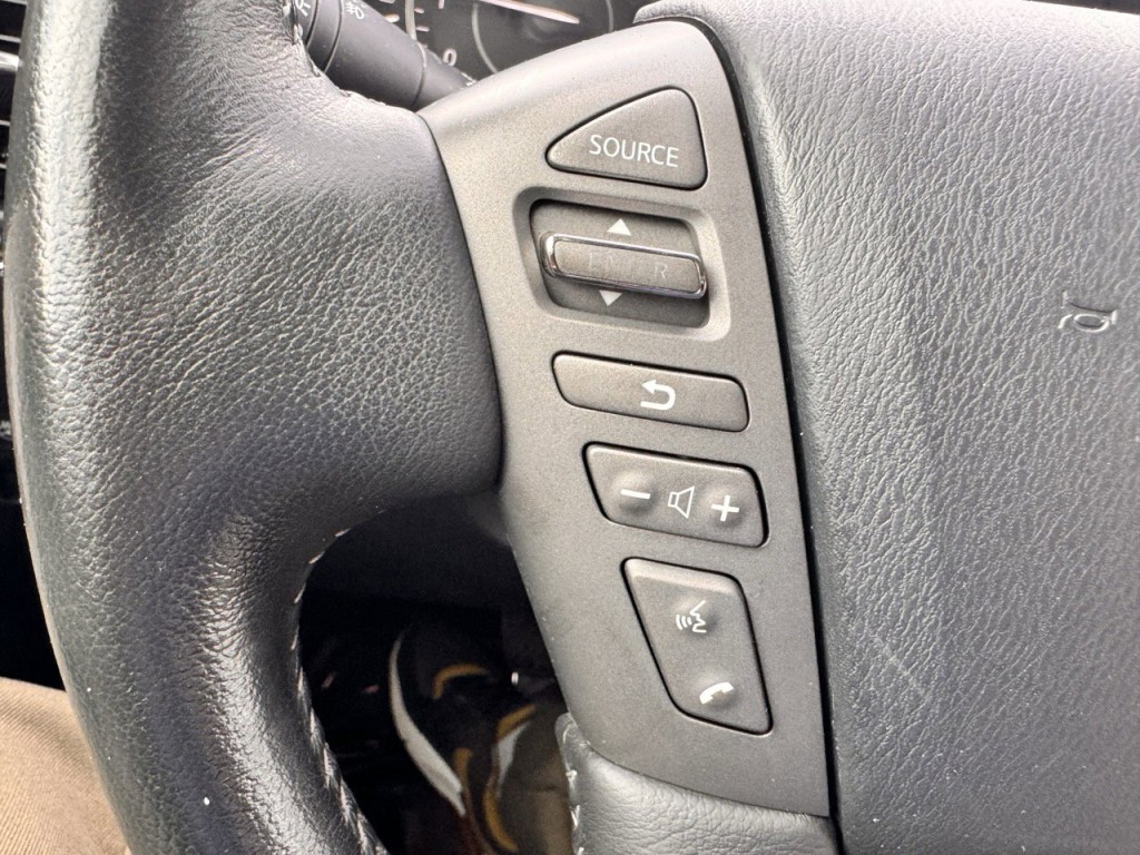 2018 Nissan Armada Image 14