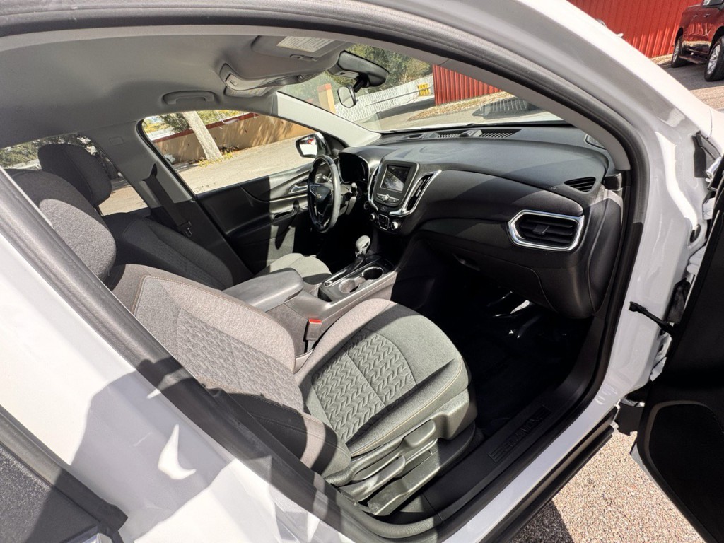 2022 Chevrolet Equinox Image 25