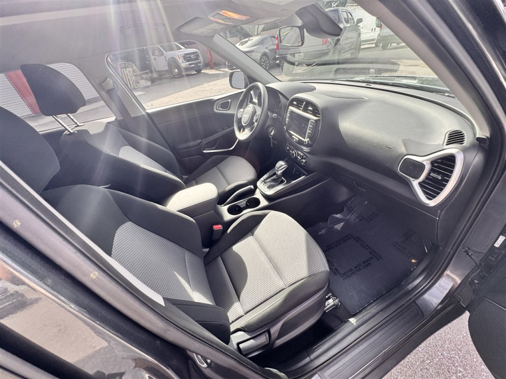 2024 Kia Soul Image 25
