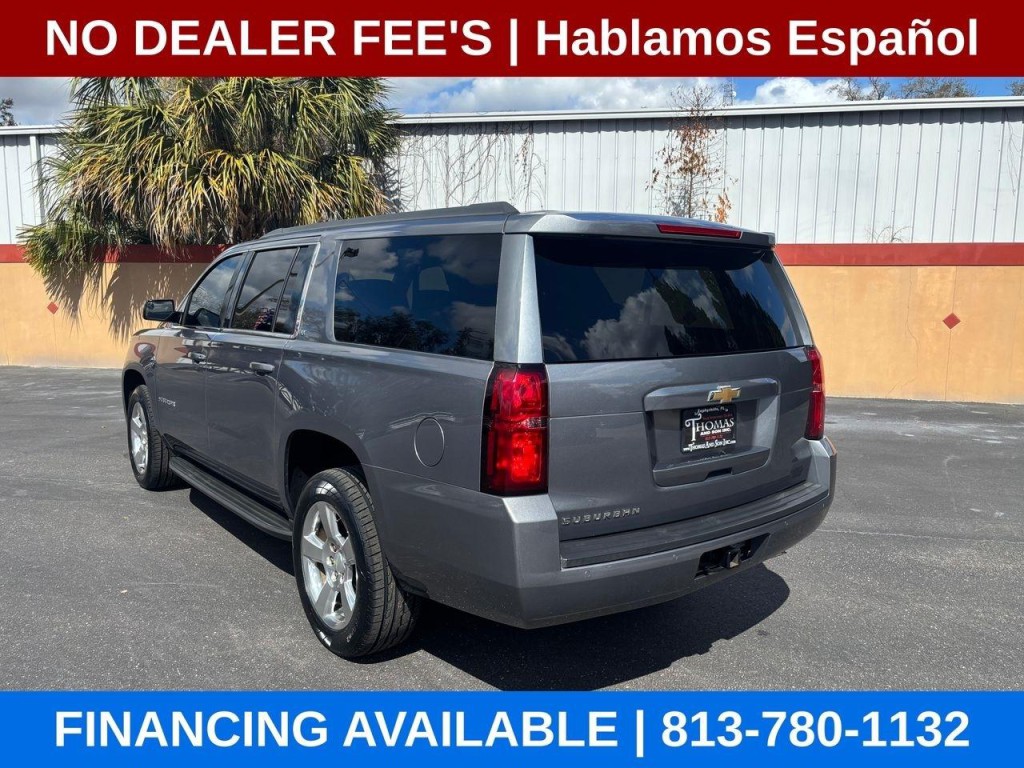 2018 Chevrolet Suburban Image 3