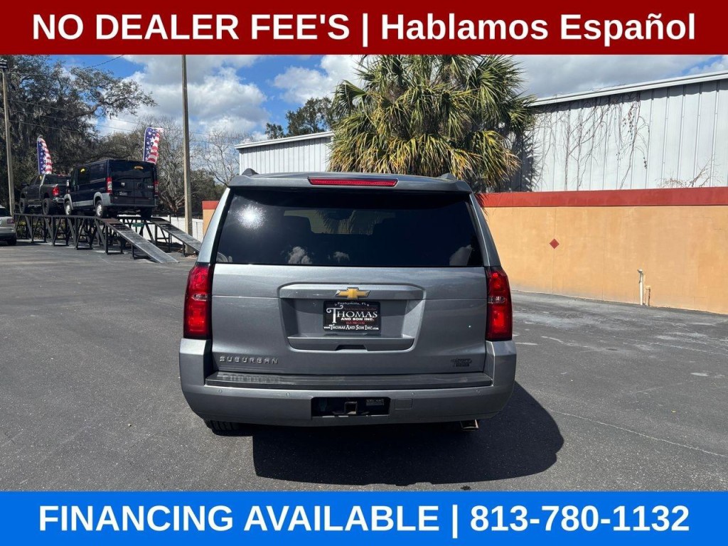 2018 Chevrolet Suburban Image 4