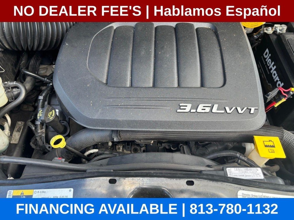 2015 Chrysler Town & Country Image 9