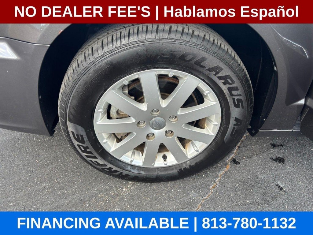 2015 Chrysler Town & Country Image 10