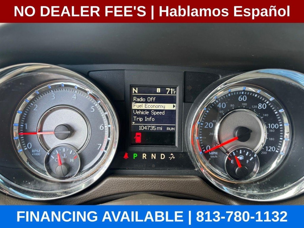 2015 Chrysler Town & Country Image 13