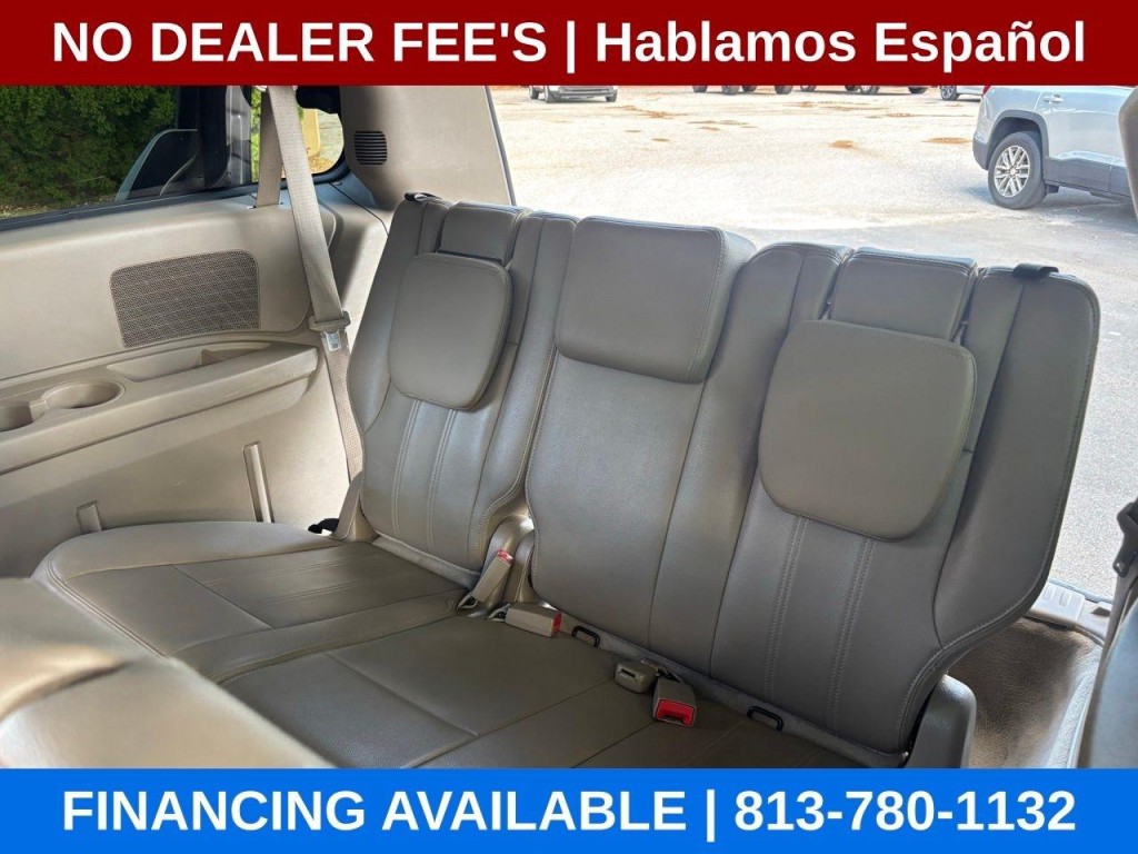2015 Chrysler Town & Country Image 17