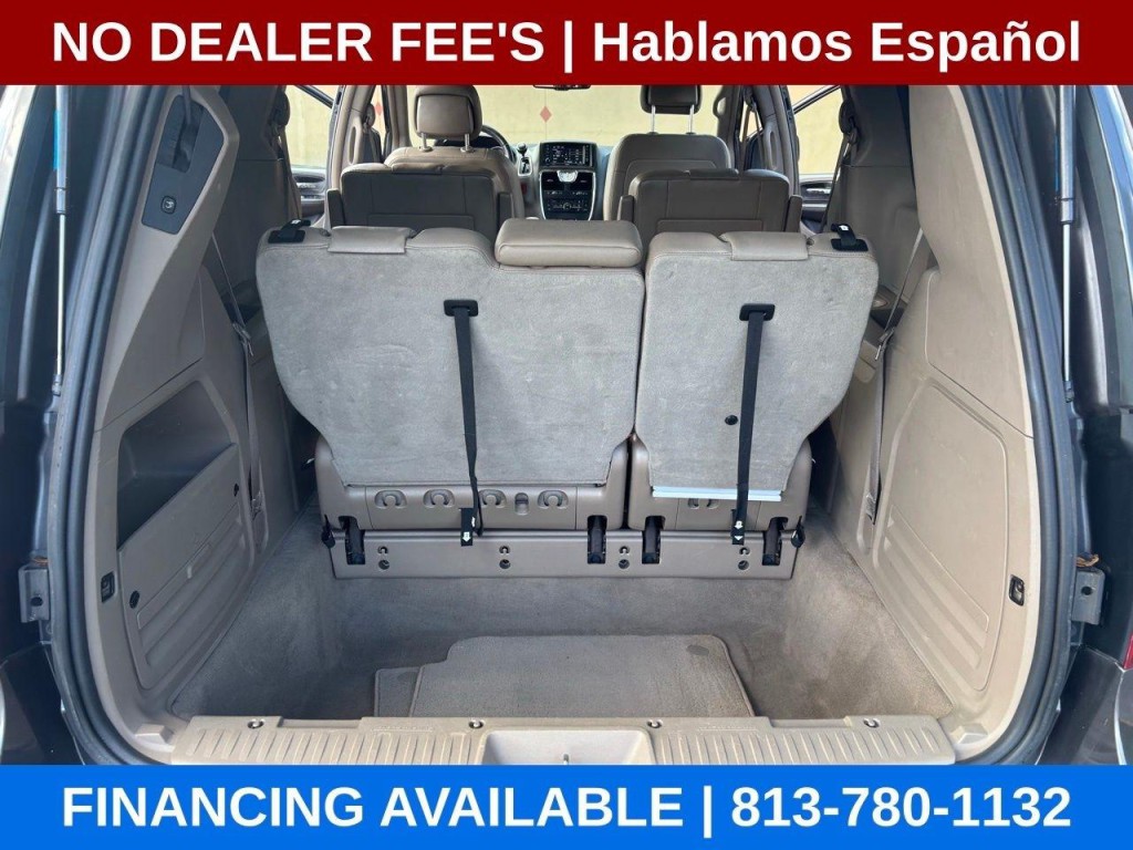 2015 Chrysler Town & Country Image 18