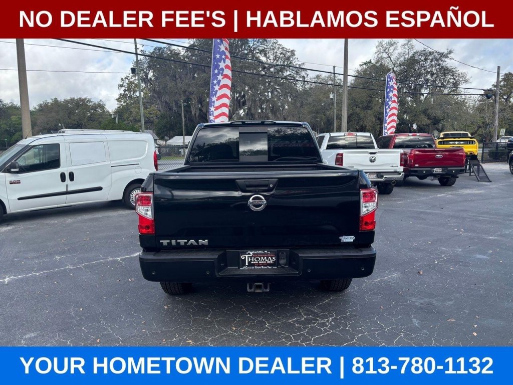 2020 Nissan Titan Image 4