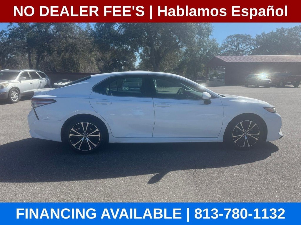 2018 Toyota Camry Image 6