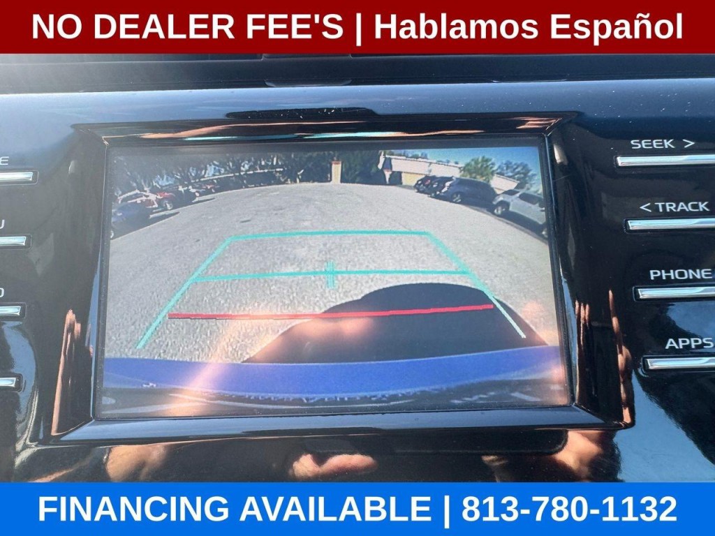 2018 Toyota Camry Image 17