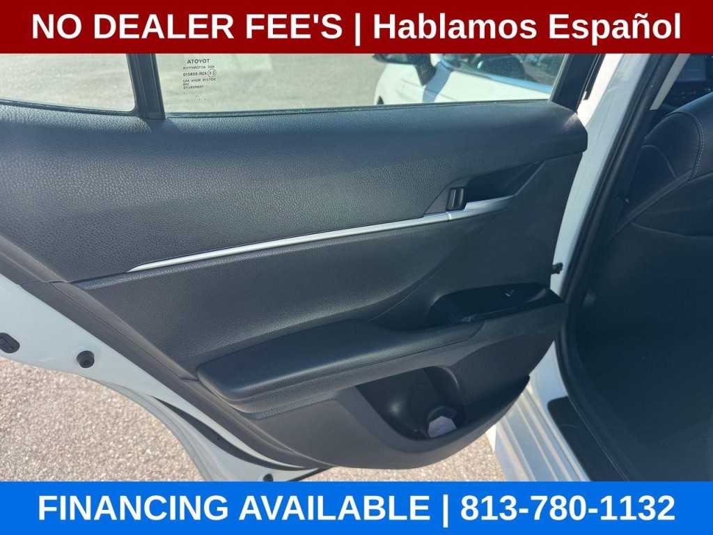 2018 Toyota Camry Image 21