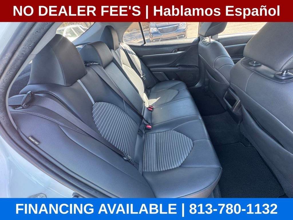 2018 Toyota Camry Image 23