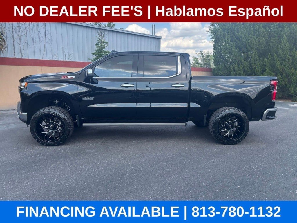 2021 Chevrolet Silverado 1500 Image 2