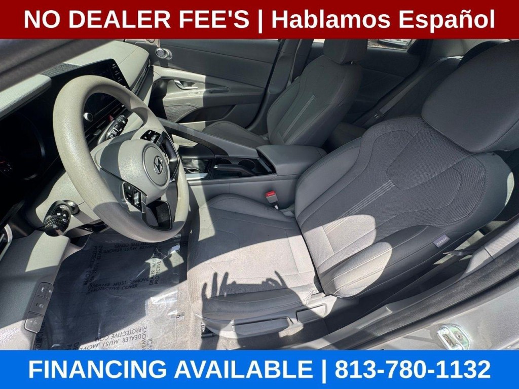 2022 Hyundai Elantra Image 18