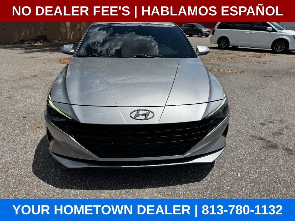 2022 Hyundai Elantra Image 8