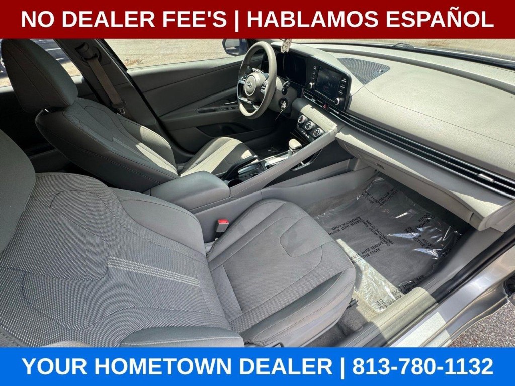 2022 Hyundai Elantra Image 25