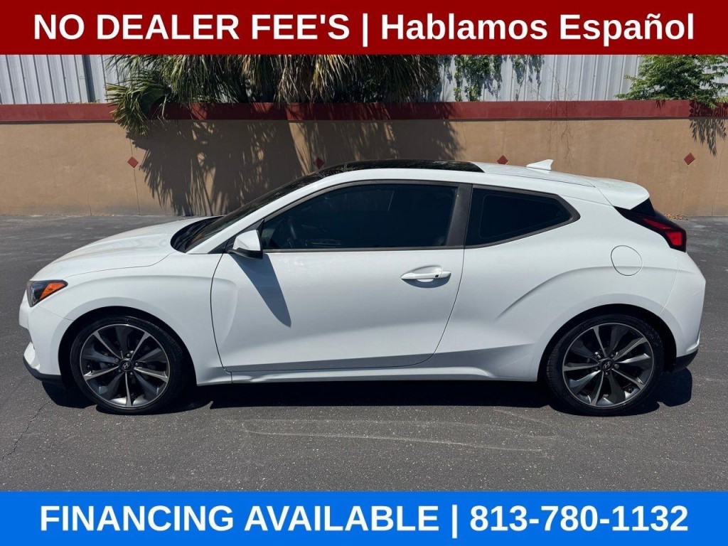 2019 Hyundai Veloster Image 2