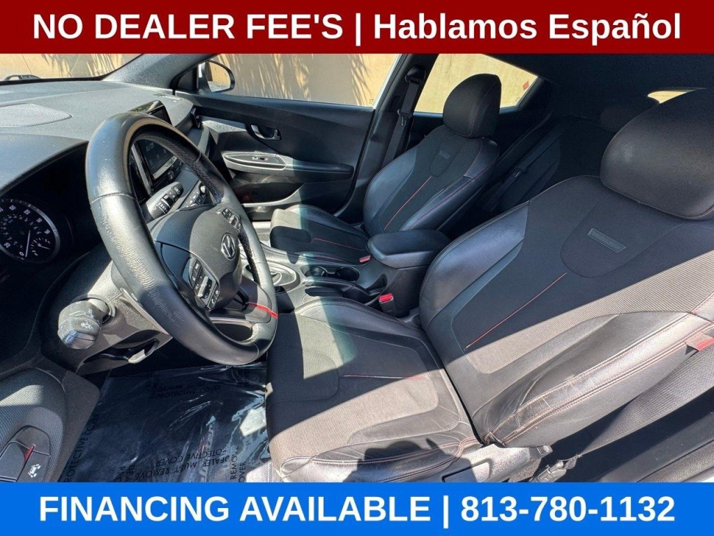 2019 Hyundai Veloster Image 18