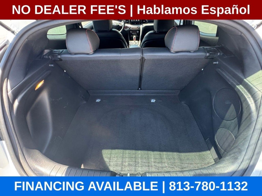 2019 Hyundai Veloster Image 22