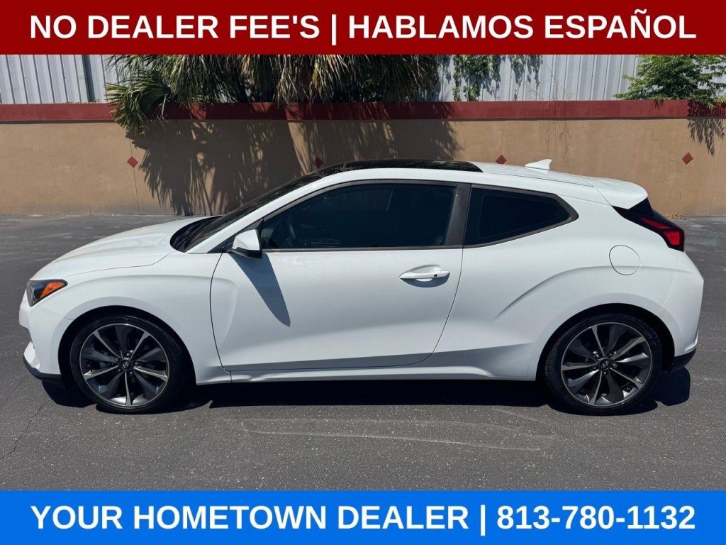 2019 Hyundai Veloster Image 2