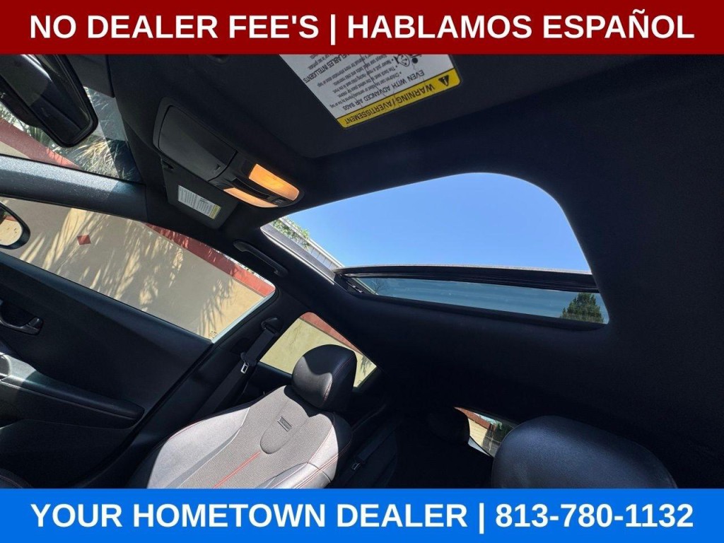 2019 Hyundai Veloster Image 21