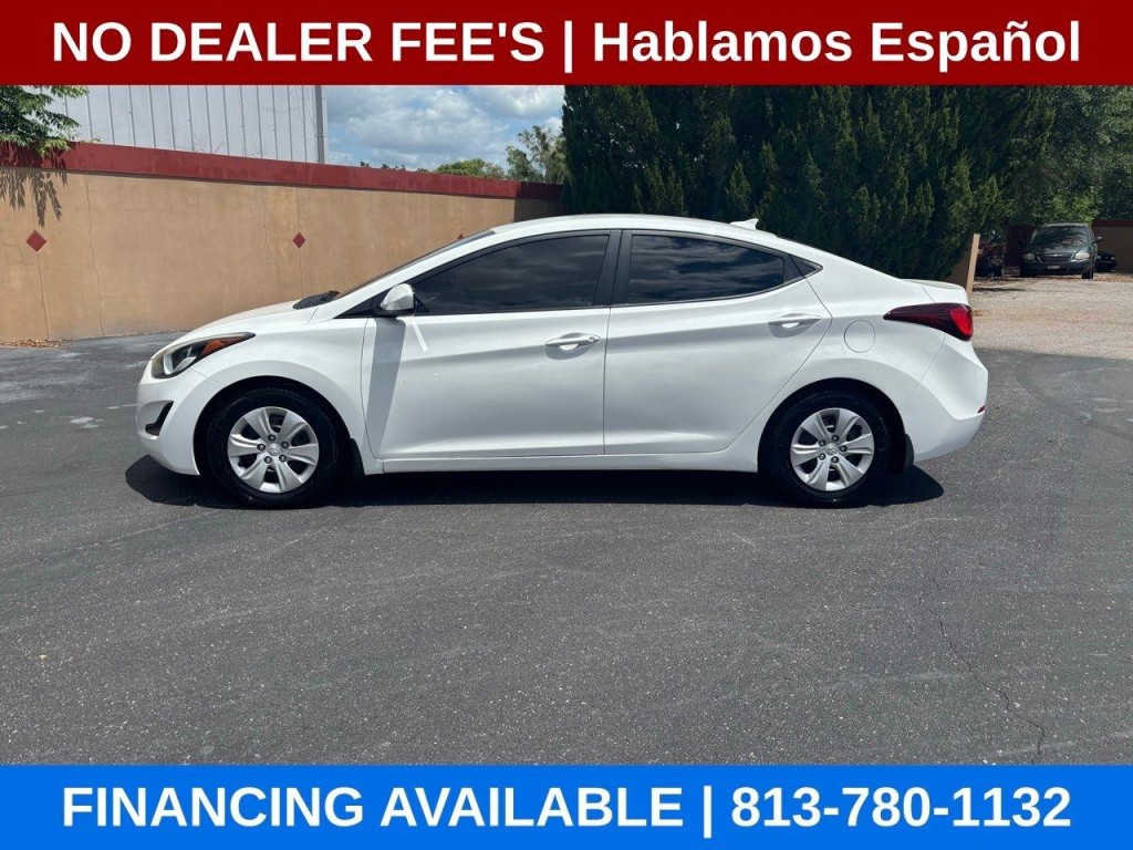 2016 Hyundai Elantra Image 2